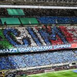 Inter, parte la festa scudetto: coppa ai nerazzurri, poi sfilata con bus scoperto a Milano – Diretta