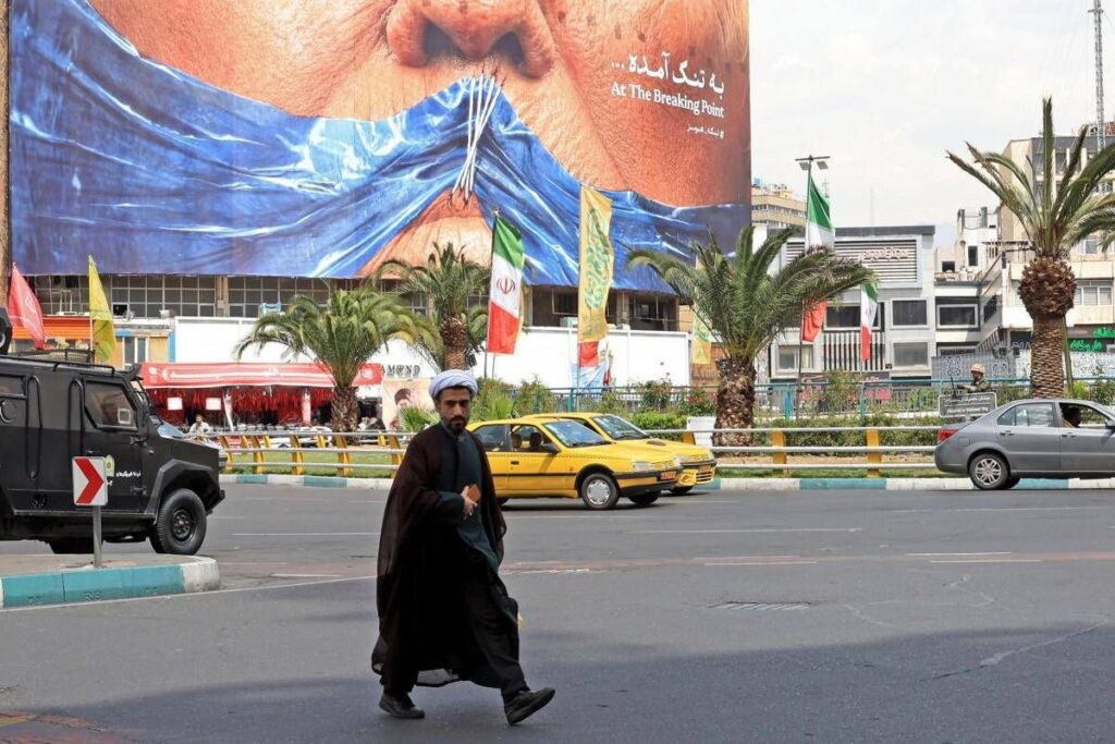 Iran si prepara alla nuova guerra contro Trump, le mosse di Teheran