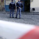 Lite tra ragazzini in centro a Napoli, accoltellato 14enne: 15enne fermato per tentato omicidio