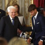 Mattarella accoglie gli azzurri del tennis al Quirinale e ricorda Zanardi: “Grande spessore umano e sportivo”