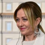 Meloni: “Hormuz deve riaprire senza pedaggi e restrizioni. Italia pronta a contribuire a navigazione sicura”