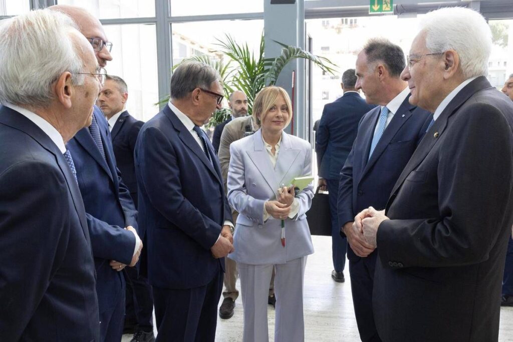 Meloni all’assemblea di Confindustria, sprint sul nucleare e un ‘patto’ per cambiare la burocrazia