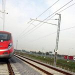 Milano-Bologna, ritardi fino a 2 ore sull’alta velocità per la presenza di persone sui binari