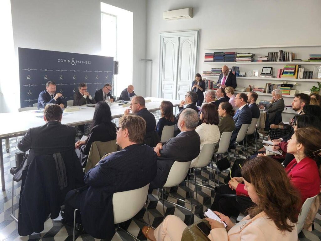 Osservatorio Manageritalia, maggiori indicatori economici legati a settore servizi