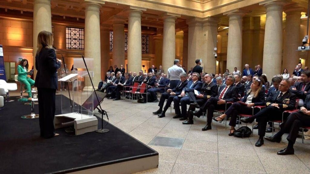 Porti, Crosetto ad Assiterminal: “Sicurezza mari coincide con sicurezza economica e strategica della Nazione’
