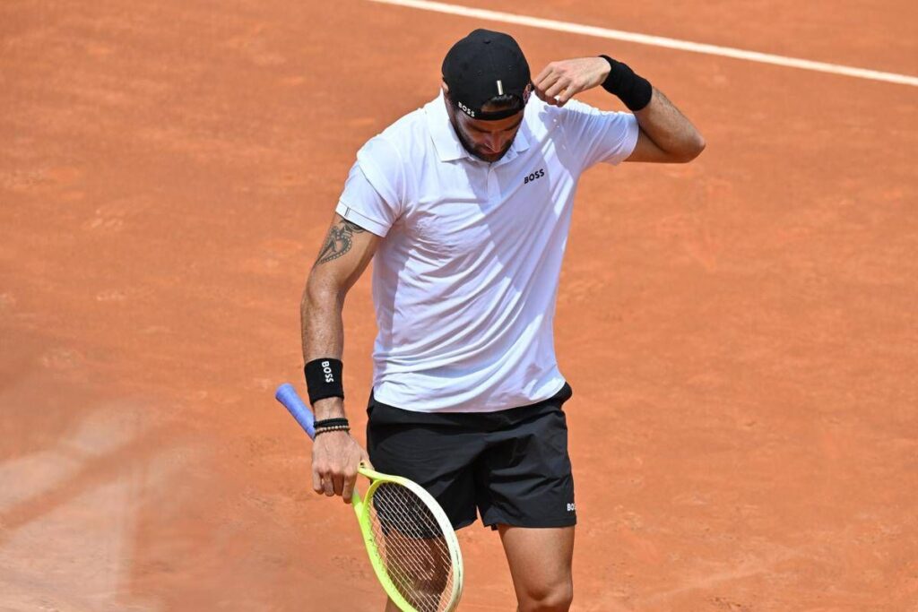 Roland Garros, Berrettini soffre il caldo di Parigi: cos’è successo con Fucsovics