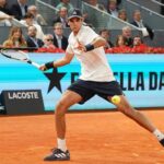 Roland Garros, padre di Jodar litiga con spettatori: “Non vi sedete qui”