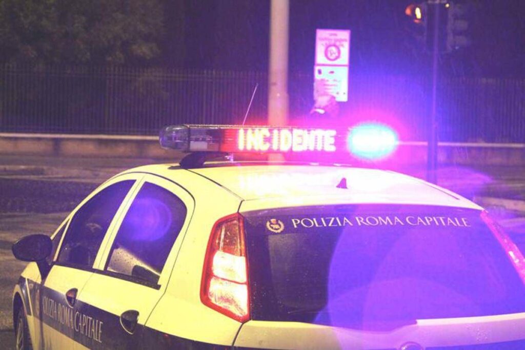 Roma, taxi investe pedone sul lungotevere: morto 50enne