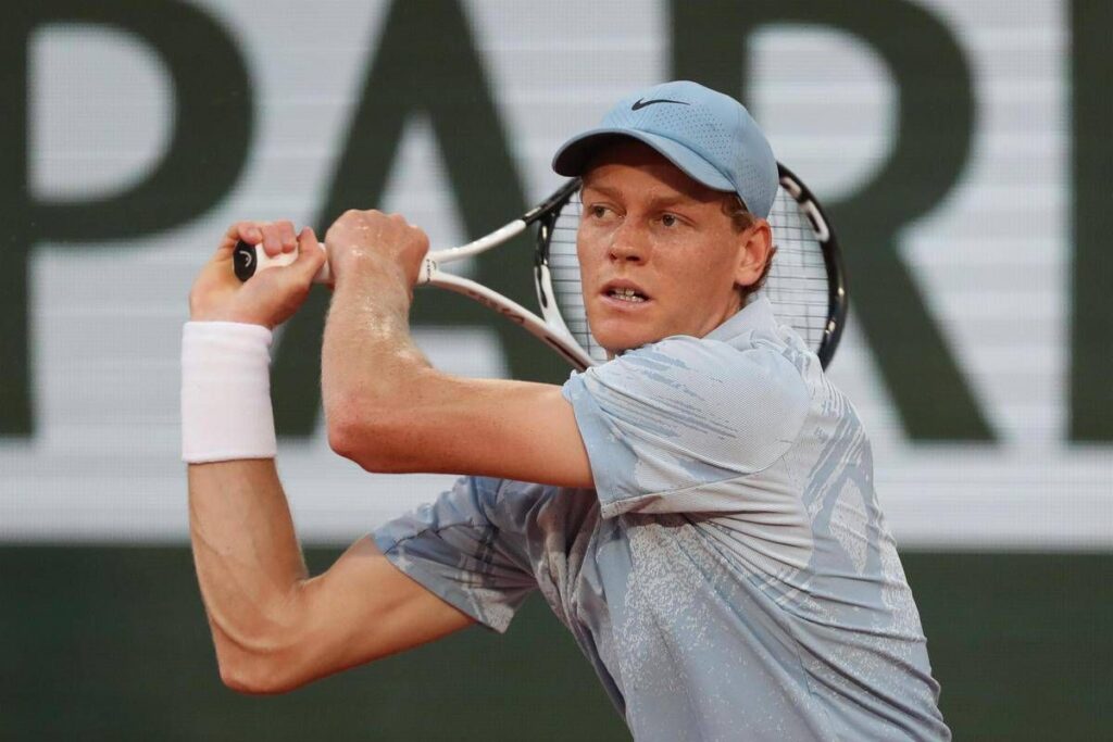 Sinner, crampi e vomito al Roland Garros? Cos’è successo con Cerundolo