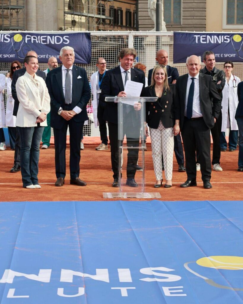 Tumori, ’72mila morti evitabili l’anno’: accordo Aiom e Tennis&Friends su prevenzione