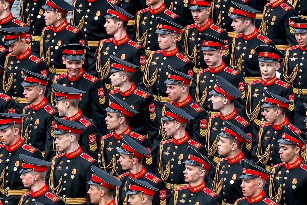 Ucraina-Russia, una parata senza vittorie per Putin: svanisce l’immagine di uomo forte