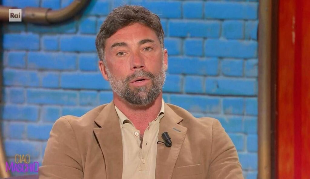 Vittorio Brumotti a ‘Ciao Maschio’: “Maradona mi disse che la droga lo aveva rovinato”