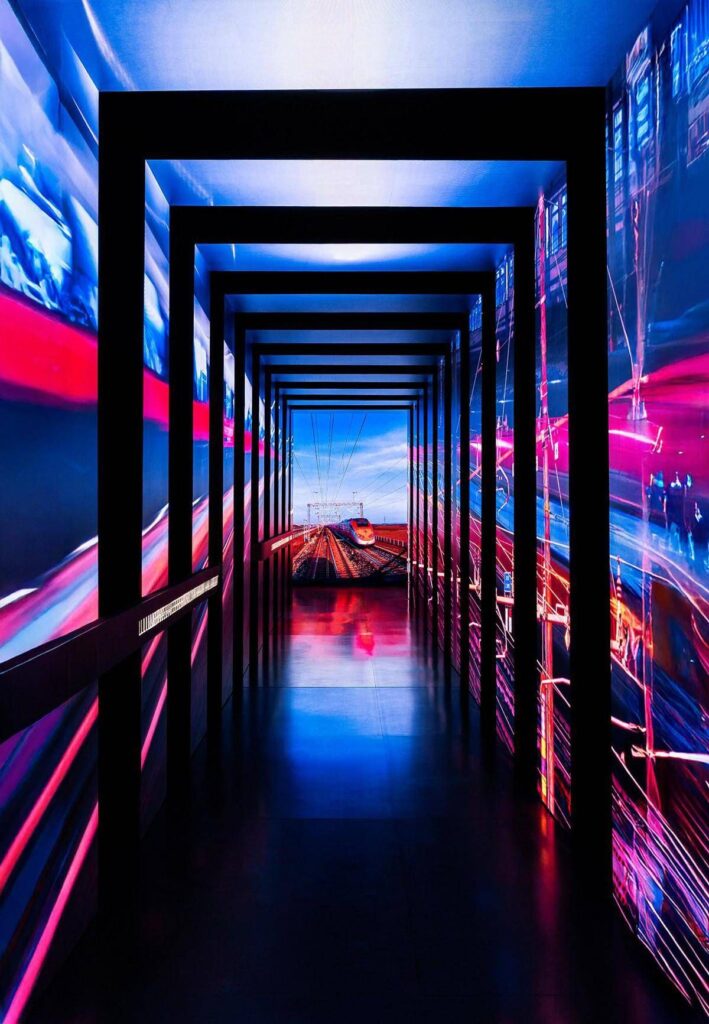 Webuild, oltre 36.000 visitatori in tre mesi per la mostra ‘Evolutio’ sulle infrastrutture a Milano