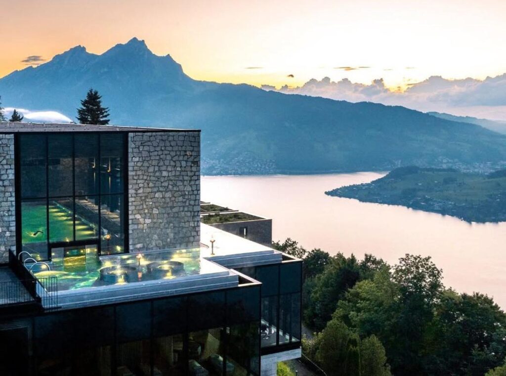 Accordo Iran-Usa, firma in Svizzera nel resort di Burgenstock: set di James Bond amato da Hepburn e Loren