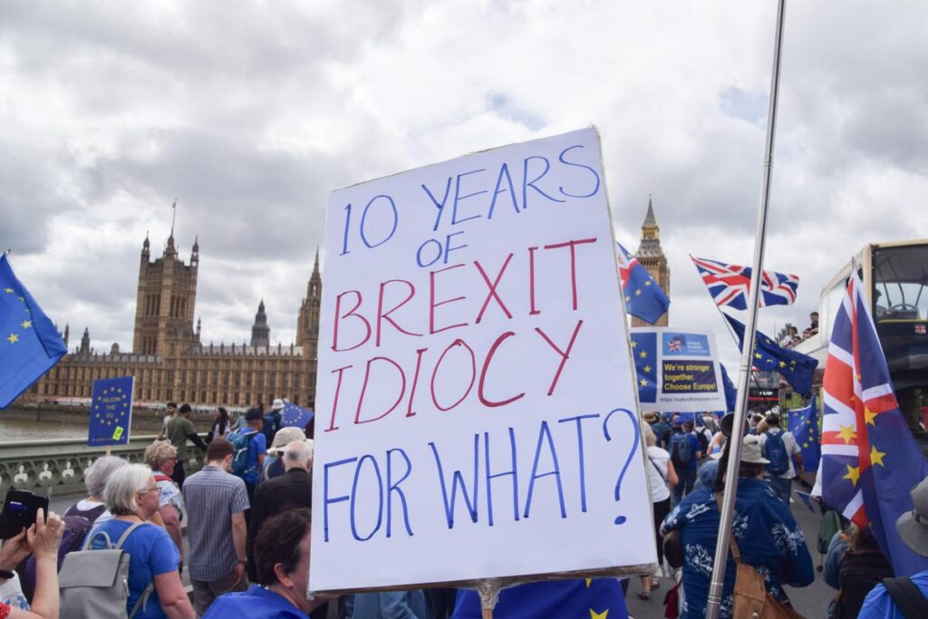 Brexit, la notte dello strappo: il Leave vince e l’Ue perde 66 milioni di cittadini