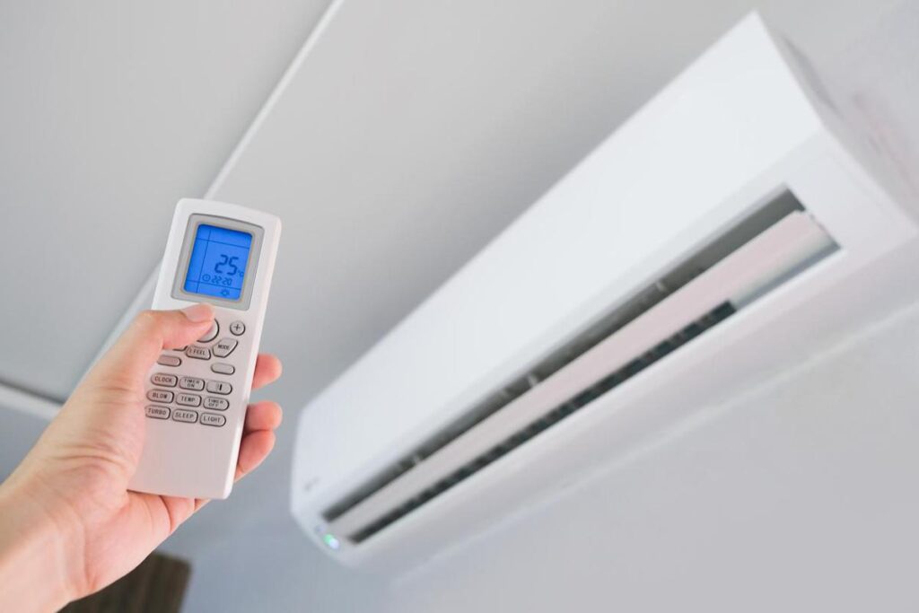 Condizionatori in 6 case su 10, medici ambiente: “Più rischi per qualità aria indoor”