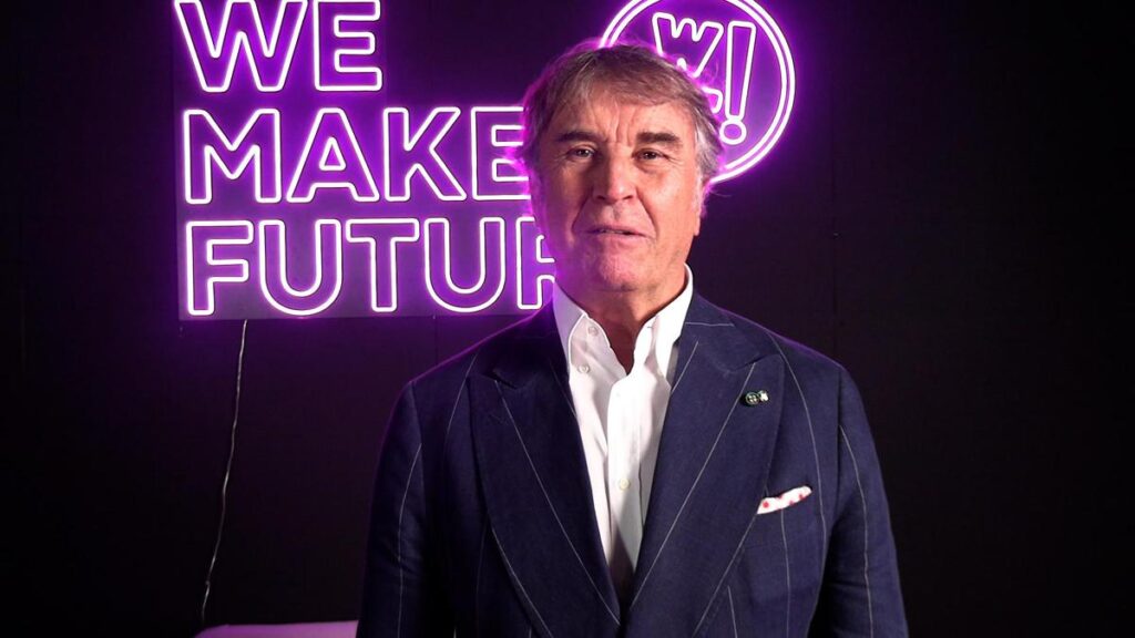 IA, Cucinelli: “Tecnologia è un dono ma rischia di rubarci l’anima”