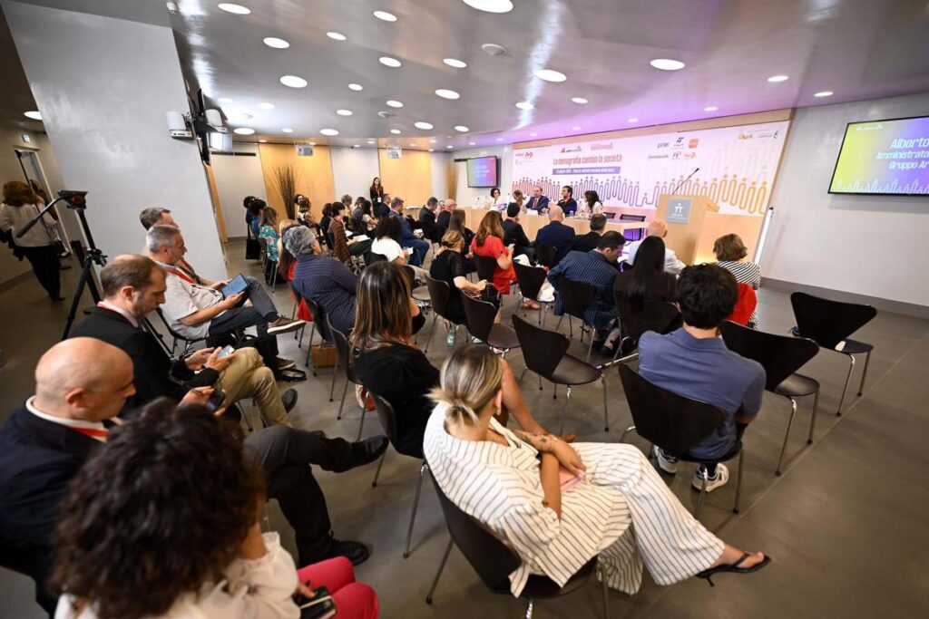 L’Italia invecchia, in Adnkronos il dibattito con Roccella, Durigon, mondo accademico e imprese