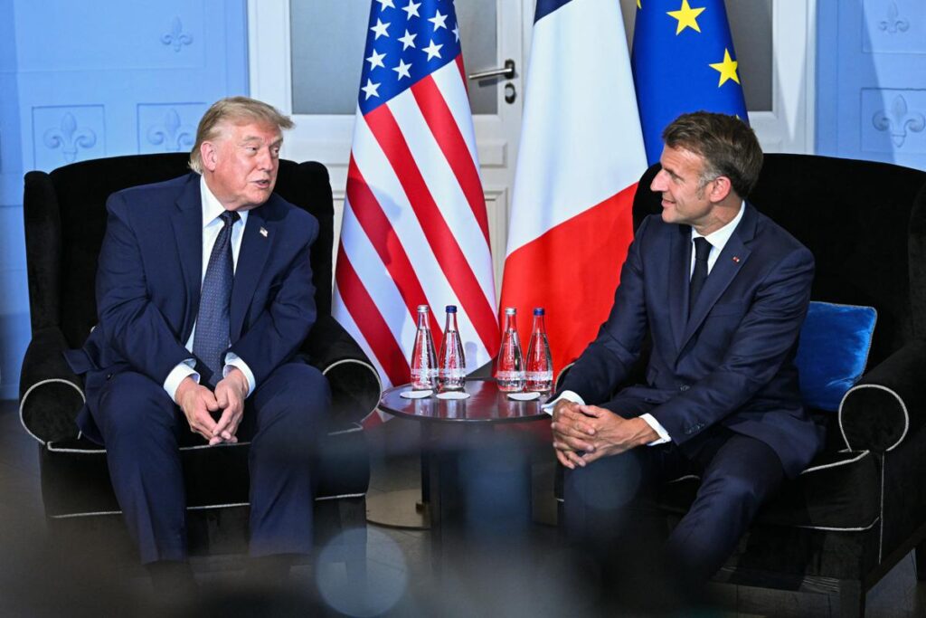 Leader al G7, Trump incontra Macron: “Stretto di Hormuz sarà completamente aperto venerdì”