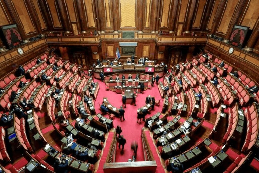 Legge elettorale, Senato approva emendamento maggioranza su preferenze. Meloni: “Mancavano dal ’93”