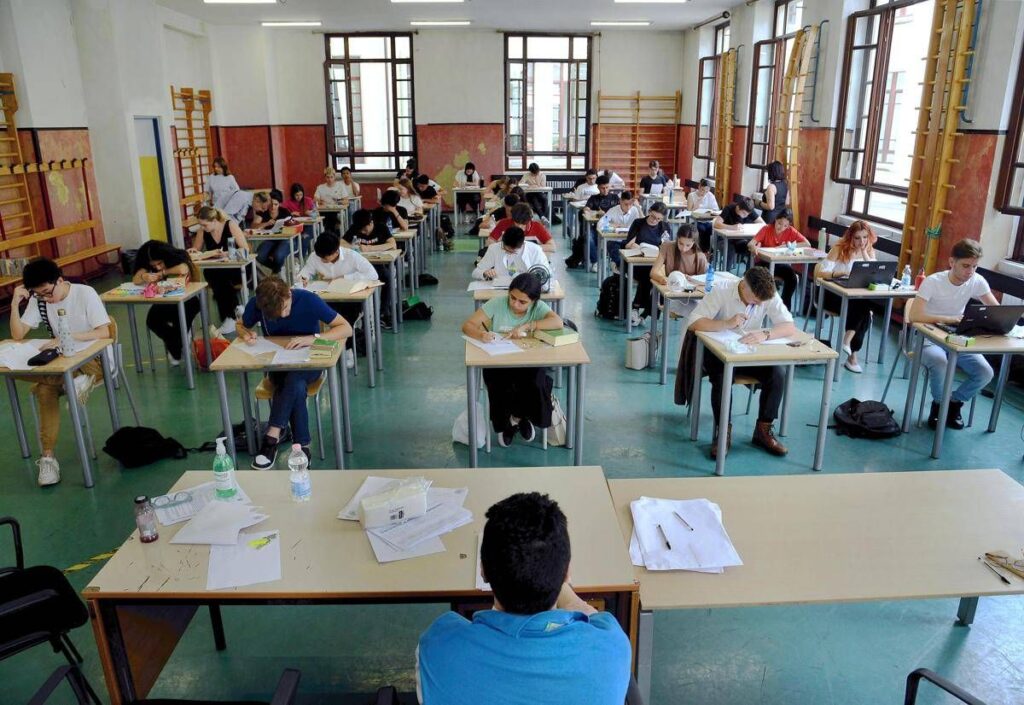 Maturità 2026, ecco i nomi dei commissari: chi sono i membri esterni delle 13.989 commissioni d’esame
