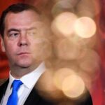 Medvedev mette nel tritacarte Merz, von der Leyen e Starmer: “Nessuno ferma la Russia”