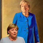 Merkel svela il suo ritratto: “E’ strano quando si diventa storia”