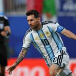 Messi, la tripletta record ai Mondiali e le lacrime: “Giorni difficili”