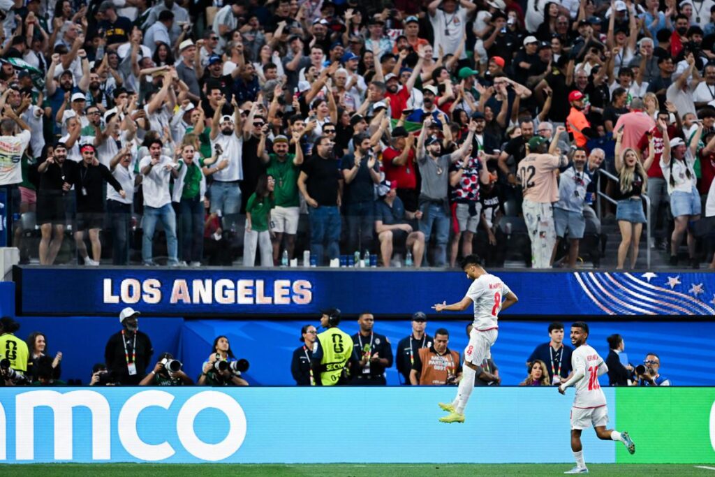 Mondiali, Iran segna e Mohebi fa segno della pistola ai tifosi: polemiche a Los Angeles