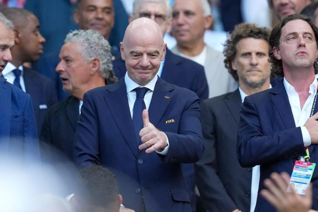 Mondiali ‘privati’, Infantino rinuncia: il piano Fifa viene ritirato