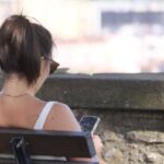 Oltre 270mila euro incassati su OnlyFans, ma percepiva Naspi: denunciata influencer