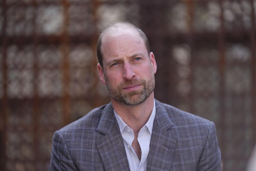 Re Carlo dà il bentornato a Harry in Uk, William su tutte le furie
