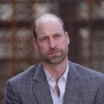 Re Carlo dà il bentornato a Harry in Uk, William su tutte le furie