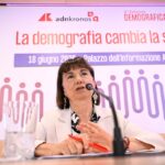Roccella: “Alla disattenzione verso la famiglia rimediamo con sostegni su 3 pilastri”