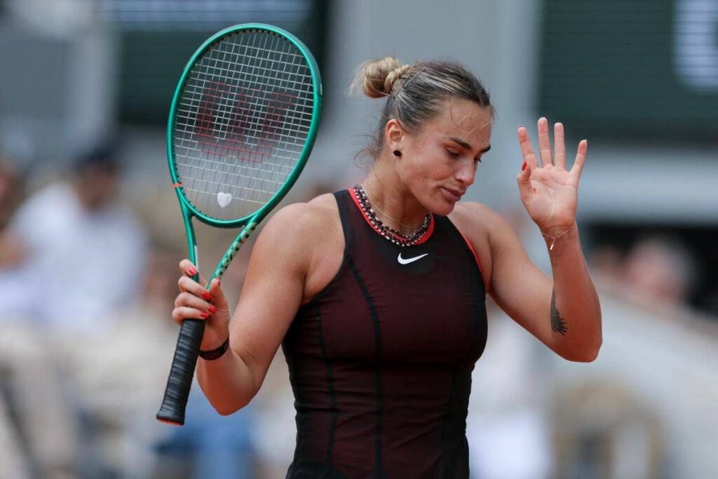 Roland Garros, Sabalenka ko con Shnaider ai quarti