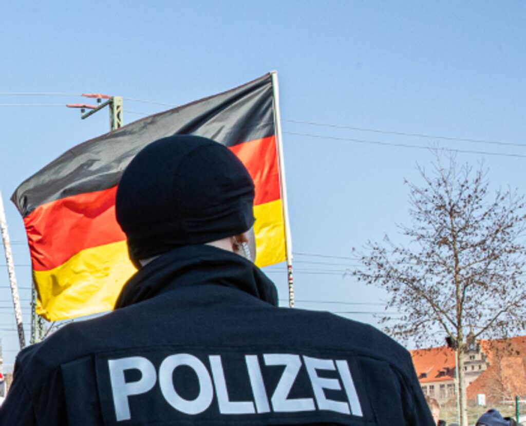 Sparatoria in Germania, media: “Almeno 5 morti, arrestati alcuni sospetti”