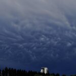 Temporali e calo termico, il meteorologo avverte: “Solo breve tregua dall’afa”