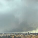 Tromba d’aria a Roma, alberi e rami caduti ma nessun ferito: il video del vortice