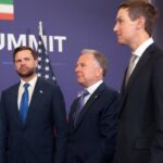 Usa-Iran, negoziati in bilico dopo le minacce di Trump: “Se chiudete Hormuz vi distruggo”