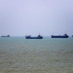 Usa-Iran, resta nodo Hormuz. Trump: “Nessun pedaggio durante e dopo cessate il fuoco”. Oggi colloqui in Svizzera