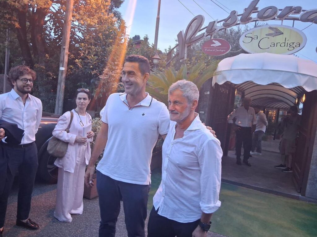 Vannacci e Alemanno a cena: “Berremo vino, qui per parlare di tante cose”