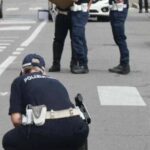 Varese, auto travolge 5 pedoni lungo la statale: morta 17enne, 4 feriti gravi
