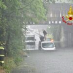 Vento e nubifragi, maltempo colpisce il Nord e ora è allerta anche al Centro-Sud