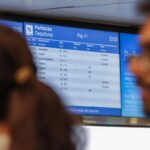 Accompagna il figlio in aeroporto, paga la sosta ma riceve… 200 euro di multa