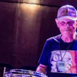 Addio a Gianni Cazzola, il batterista muore a 88 anni mentre suona sul palco