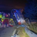 Auto fuori strada nel Mantovano, morto 38enne: gravi i figli di 5 e 10 anni