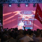 Centrosinistra, leader a Napoli lanciano volata ‘anti Meloni’. Contestatori interrompono comizio