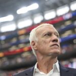 Deschamps attacca l’arbitro dopo l’eliminazione della Francia: “Per voi è al livello di una semifinale dei Mondiali?”