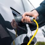 Elettrico, il paradosso dell’autonomia e il rischio d’acquisto come freno: i risultati del secondo Osservatorio Yoyomove
