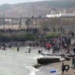 Emergenza migranti a Ceuta, almeno 18 morti. Meloni: “Pronti a stop Schengen con la Spagna”